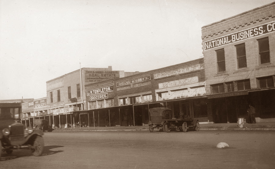 Downtown Snyder Texas in 1920s